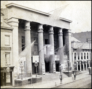 Photo of the Thalia Theater in the early 1900s