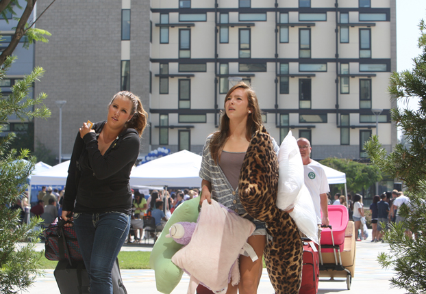 students move-in