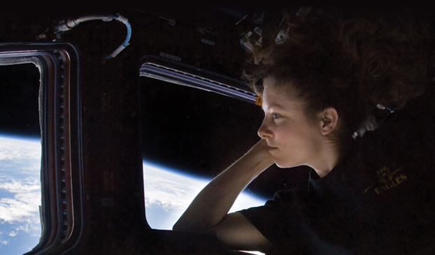 Tracy Caldwell-Dyson in the International Space Station.