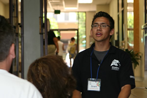 Grant Deering speaking to a group of parents during New Student Orientation