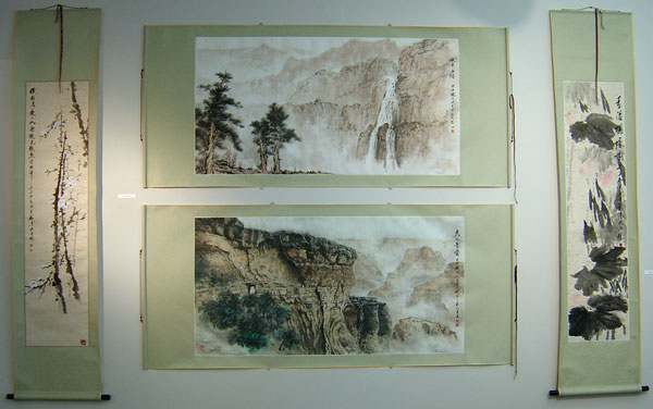 Scrolls of lanscapes