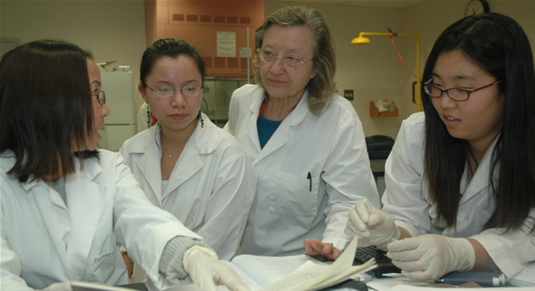 Maria Linder and Students