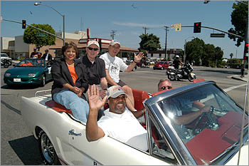 Bob Palmers and dignitaries